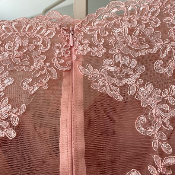 Mother of the bride dress with matching shoes - Picture 1 of 15